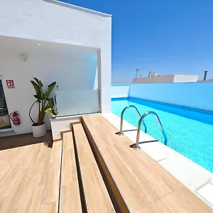 Apartamento Nuevo En Planta Baja A Con Piscina Y Solarium, Barbate